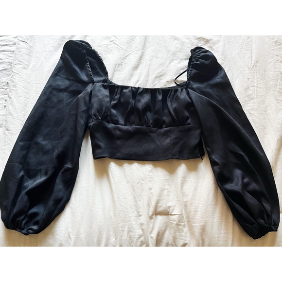 ⭐️ Princess Polly Ariah LS Crop Top - Picture 4 of 5